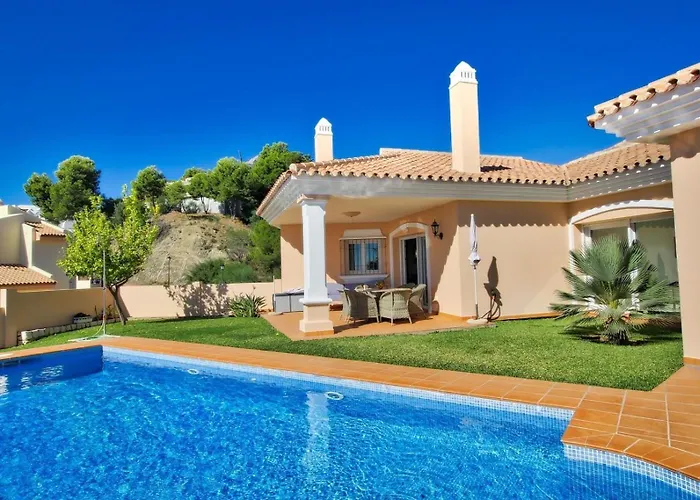 Luxurius Villa With Private Pool