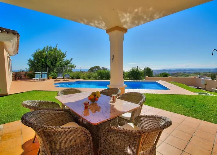 Luxurius Villa With Private Pool